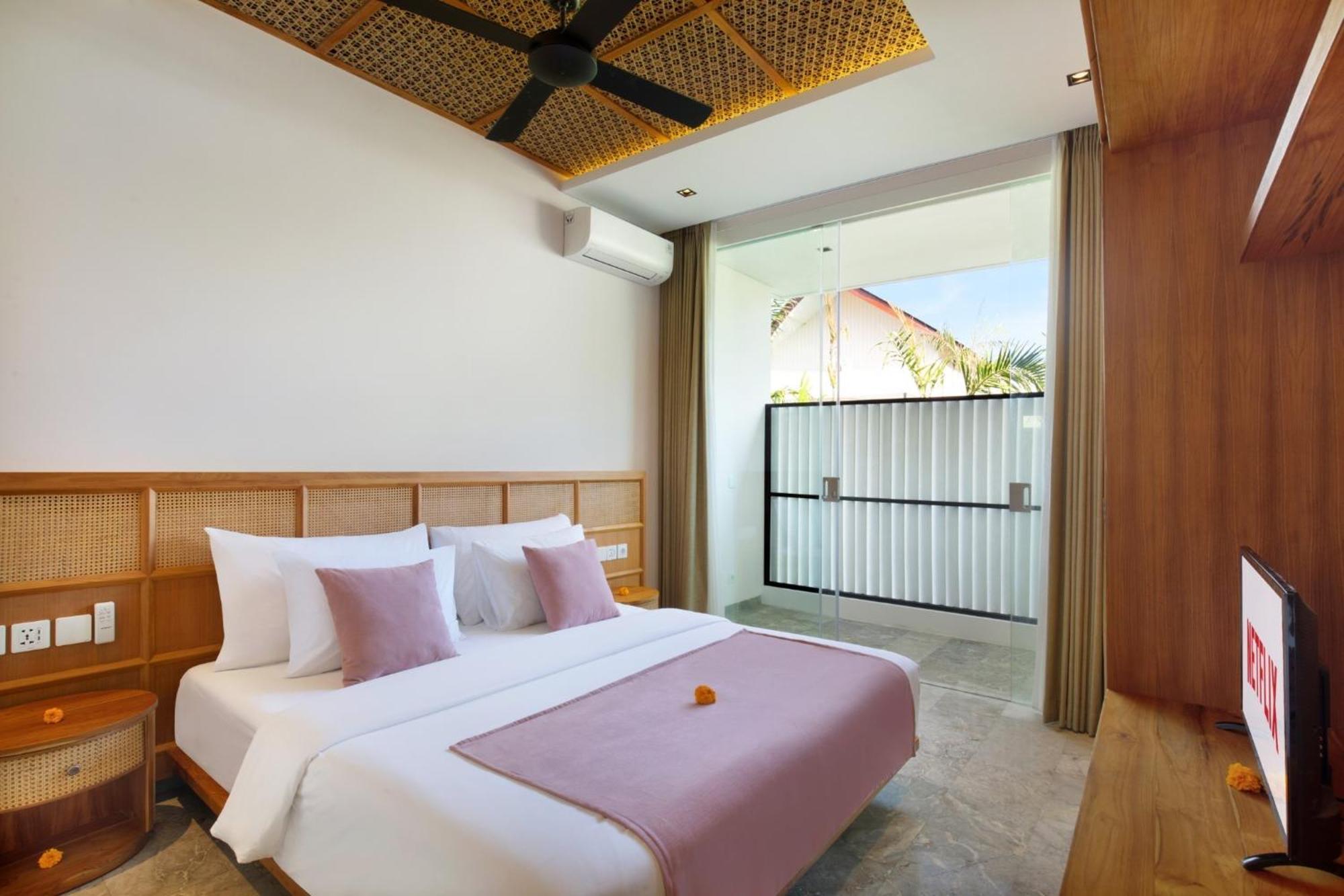 Eight Palms Villa Seminyak By Ini Vie Hospitality Exterior photo