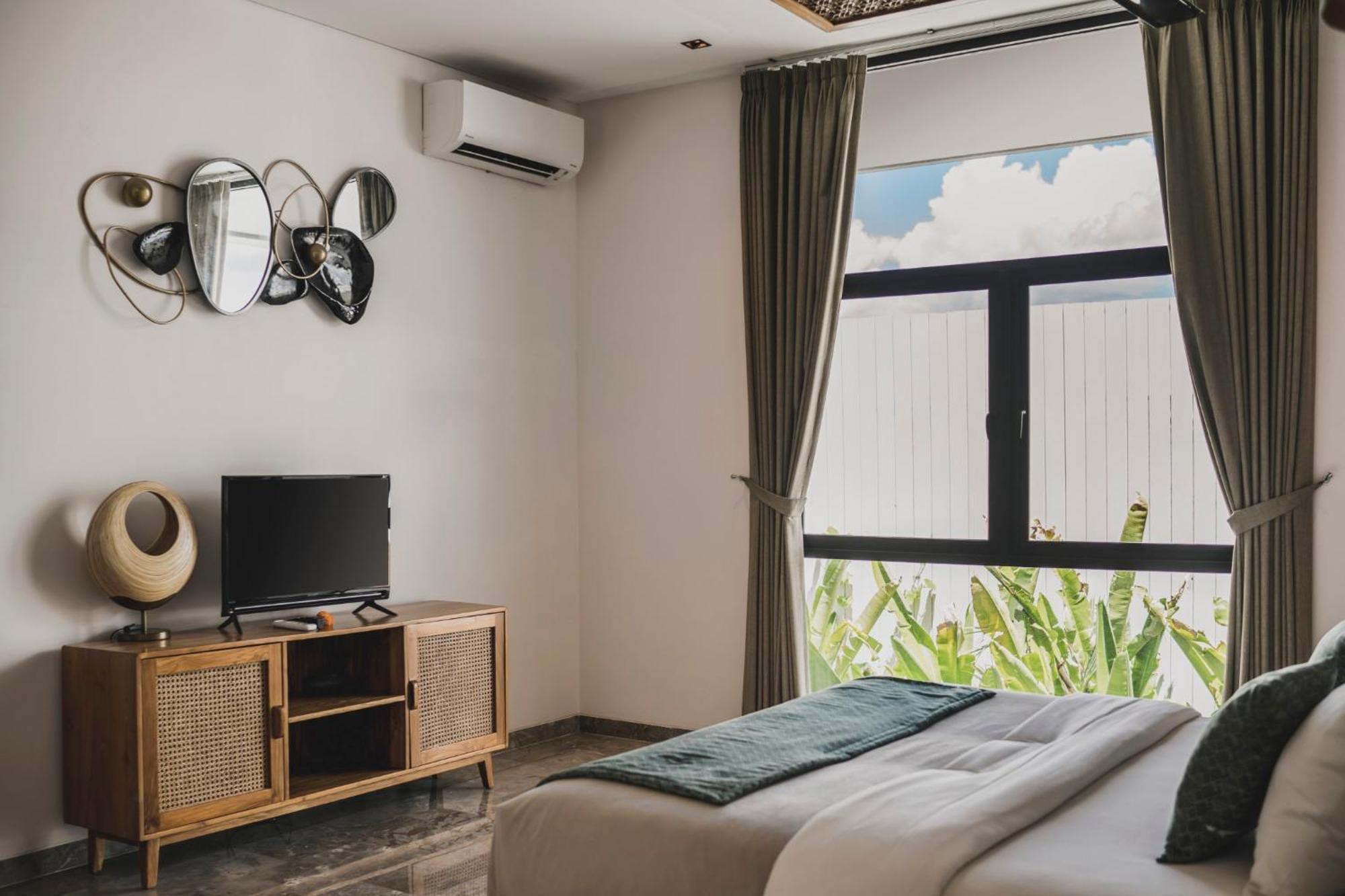 Eight Palms Villa Seminyak By Ini Vie Hospitality Exterior photo